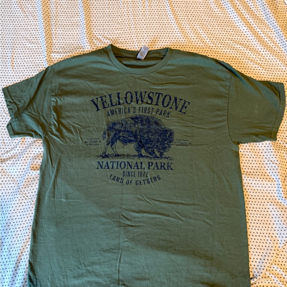 Yellowstone National Park Green T-Shirt